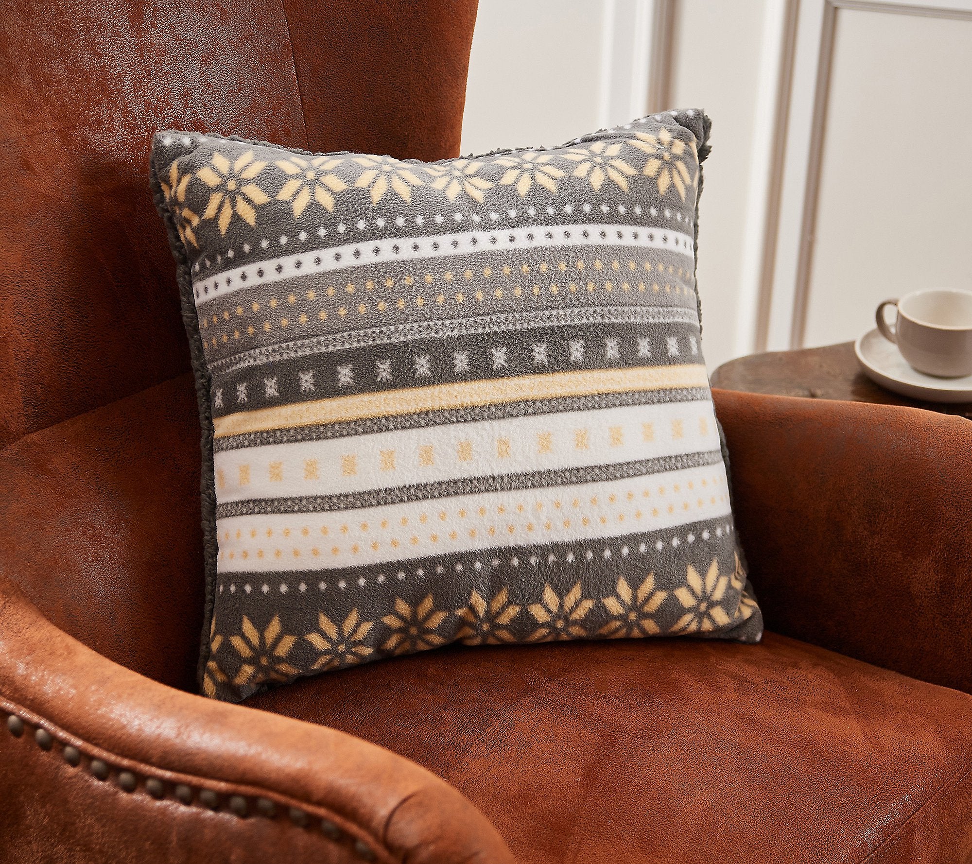 Berkshire 18" x 18" Fair Isle with Sherpa Reverse Pillow